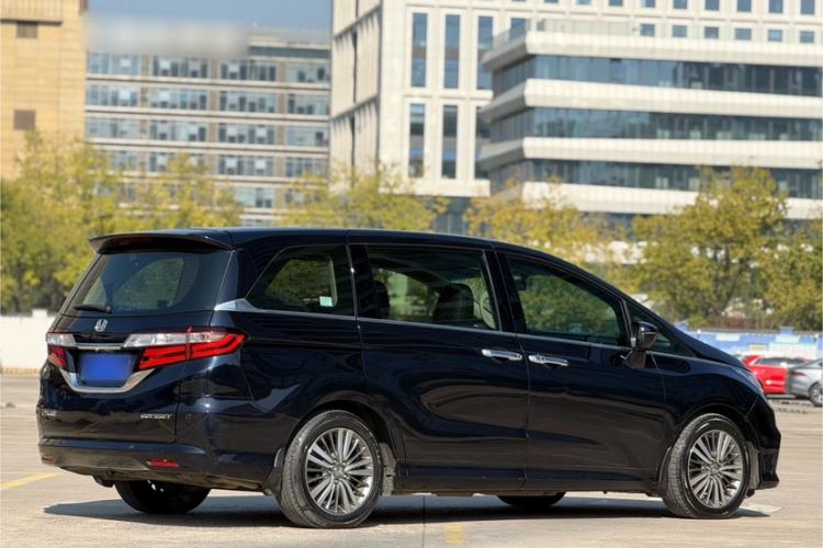 Used Honda Odyssey 2018 2.4L Luxury Edition
