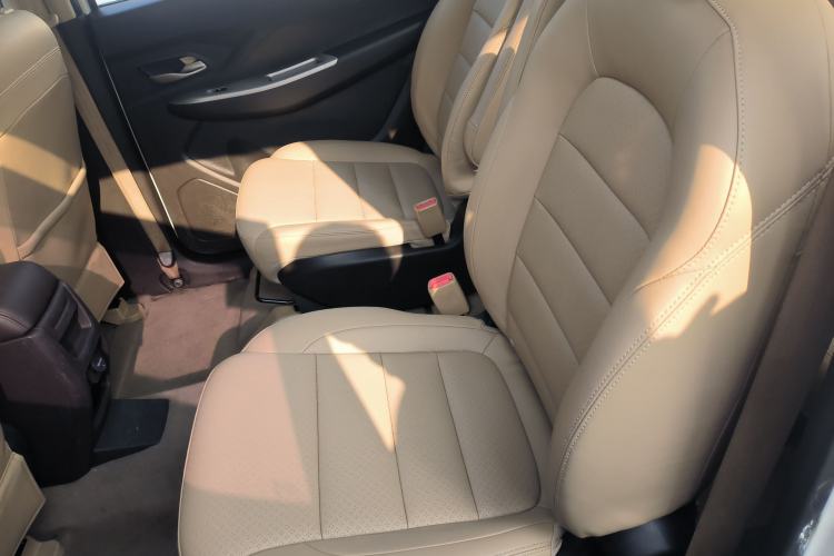 Used Wuling Hongguang 2019 1.5L S Comfort Edition China VI LAR
