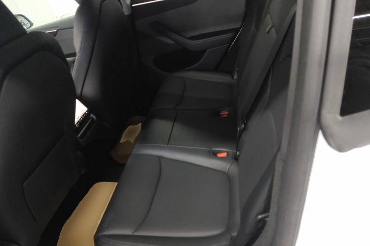 Used Tesla Model Y 2025 Rear-Wheel-Drive Version