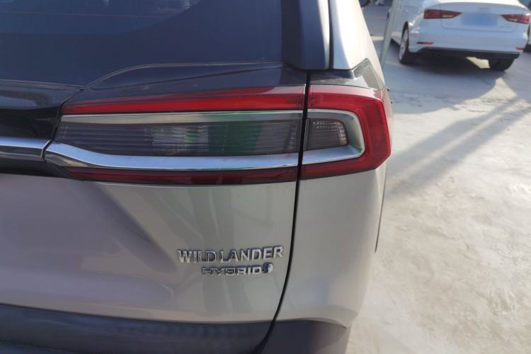 Used Toyota Wildlander 2022 Facelifted Dual-Motor 2.5L E-CVT Two-Wheel Drive Leading Edition
