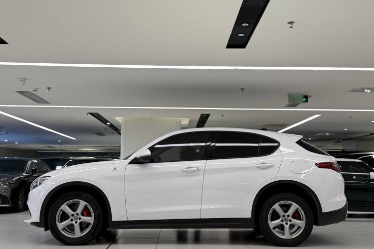 Used Alfa Romeo Stelvio 2017 2.0T 200HP Elite Edition
