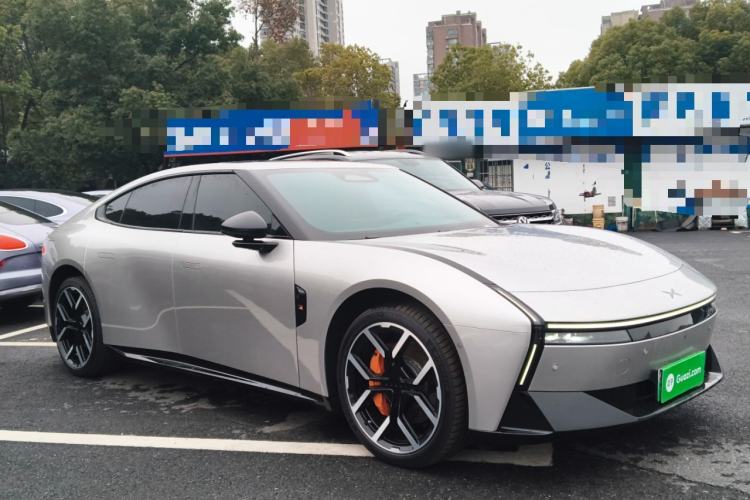 Used XPeng P7 2025 Model—750 All-Wheel-Drive High-Performance Ultra
