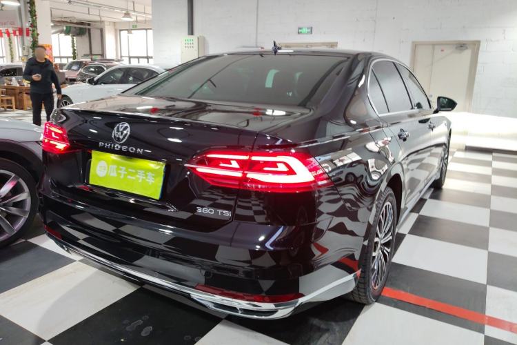 Used Volkswagen Phideon 2021 380TSI Luxury Edition