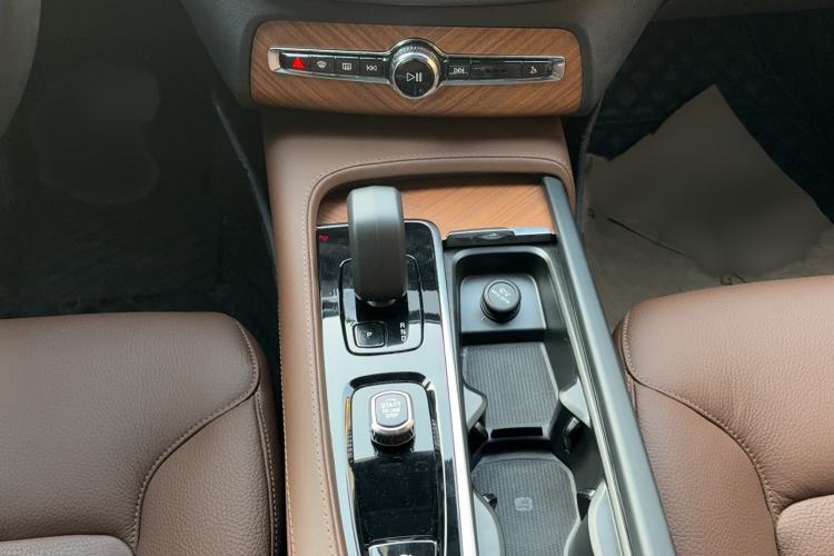 Used Volvo XC90 2023 B5 SmartDrive Luxury Edition 7 Seats
