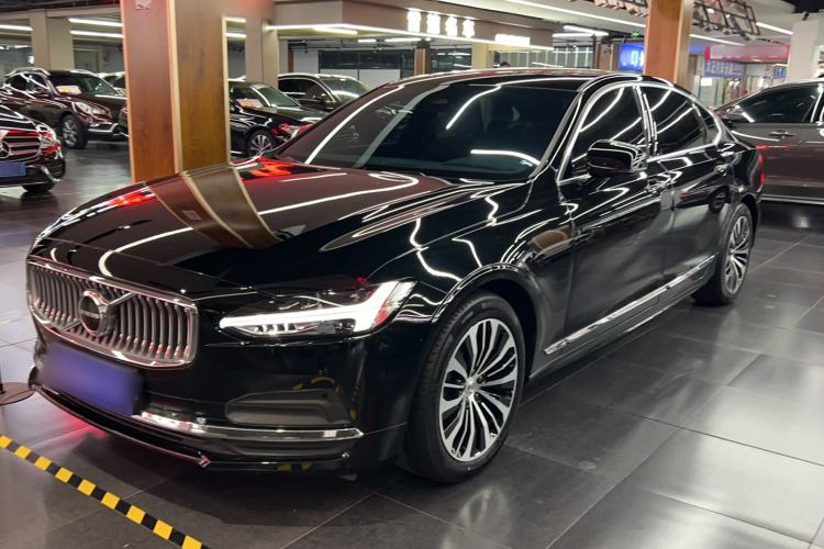 Used Volvo S90 2024 B5 Zhiyi Luxury Edition
