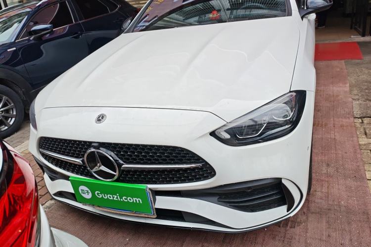 Used Mercedes-Benz C-Class 2024 Facelifted C-Class 260 L Night Edition Sports Version
