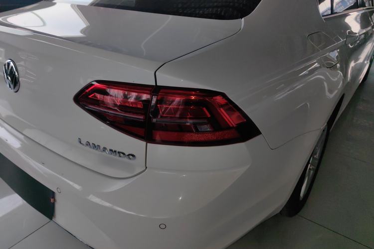 Used Volkswagen Lamando 2021 230TSI DSG Fashion Edition
