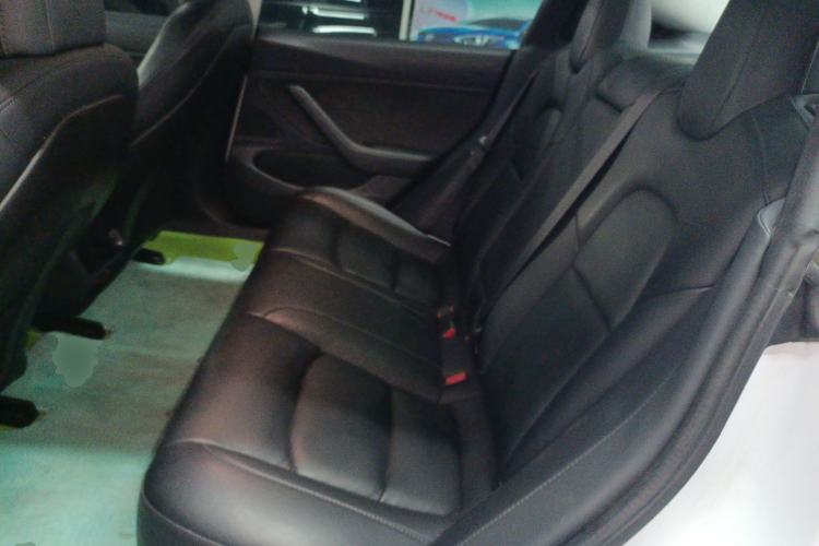 Used Tesla Model 3 2019 Long-Range All-Wheel-Drive Version
