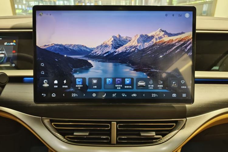 Used Denza D9 2024 DM-i 980 Four-Wheel Drive Flagship Model