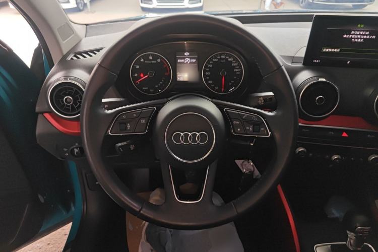 Used Audi Q2L 2018 35 TFSI Fashion Dynamic Version China VI Emission Standard
