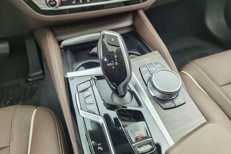 Used BMW 5 Series 2022 Updated 530Li Leading Edition Luxury Package
