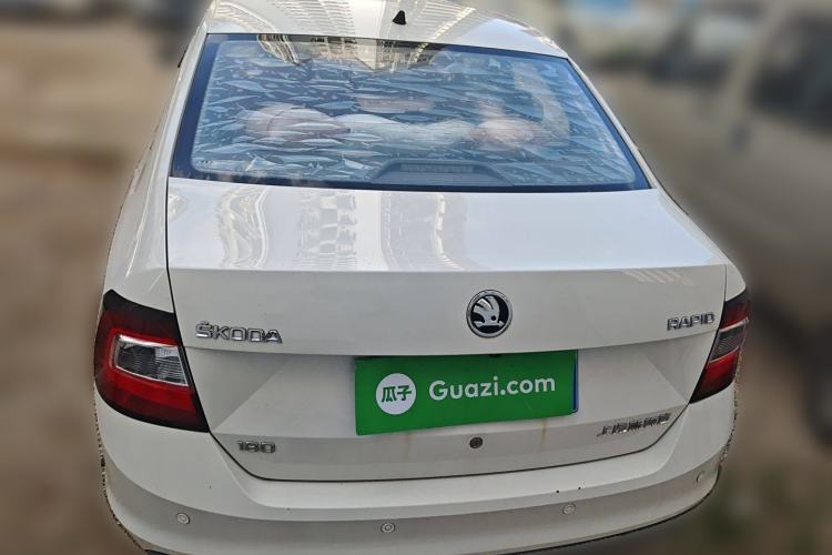 Used Skoda Rapid 2018 1.6L Manual Standard Edition