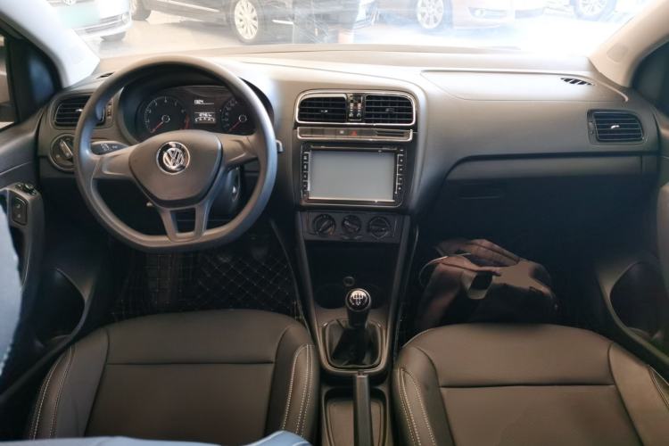 Used Volkswagen Polo 2014 1.4L Manual Fashion Edition
