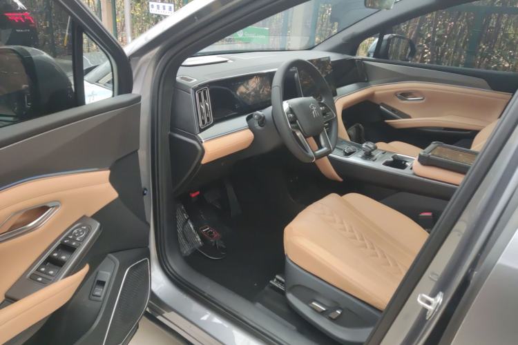 Used BYD Song L DM-i 2024 112 km Beyond Edition
