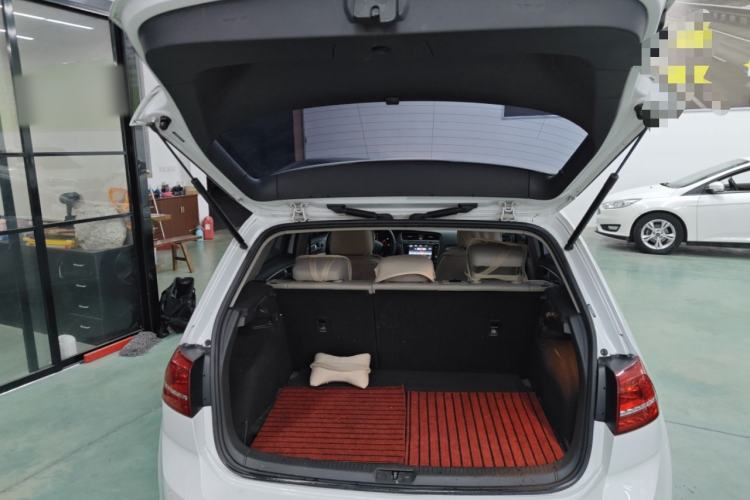 Used Volkswagen Golf 2015 1.4TSI Automatic Comfort Model
