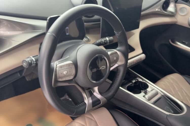 Used BYD Dolphin 2021 405 km Fashion Edition
