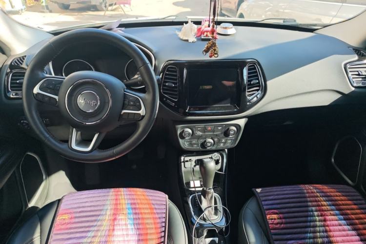 Used  Compass 2019 220T Automatic Home Enjoy Cool Edition