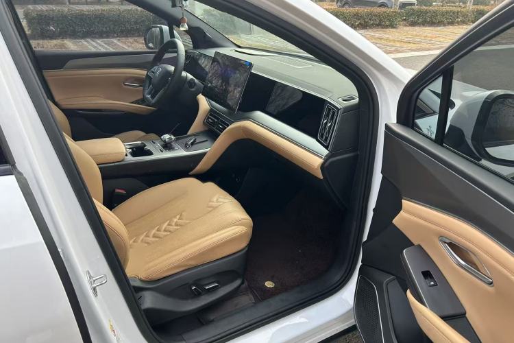 Used BYD Song L DM-i 2024 160km Beyond Edition
