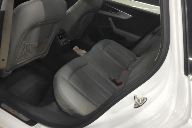 Used Audi A4L 2018 30th Anniversary Edition 40 TFSI Fashion Model
