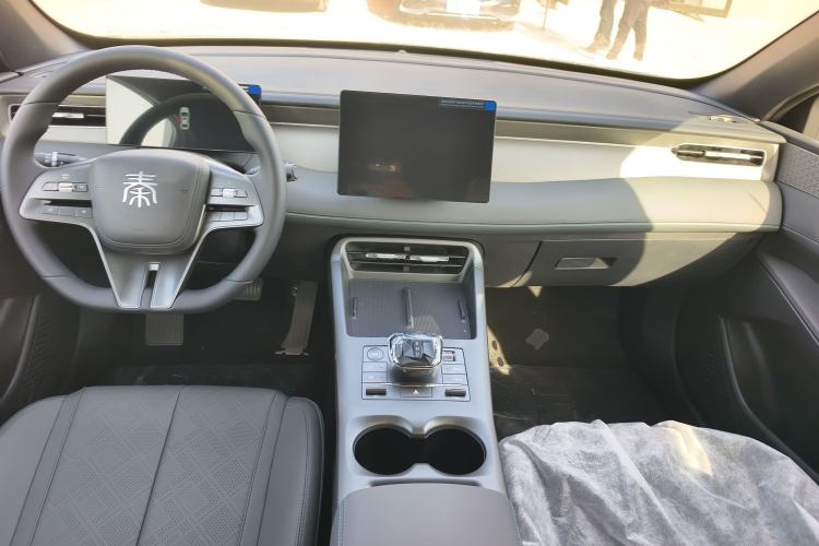 Used BYD Qin PLUS 2025 DM-i Smart Drive 55KM Leading Model