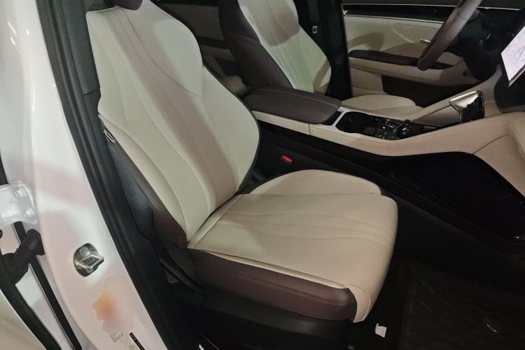 Used BYD Song PLUS New Energy 2024 Honor Edition EV 520km Luxury Model
