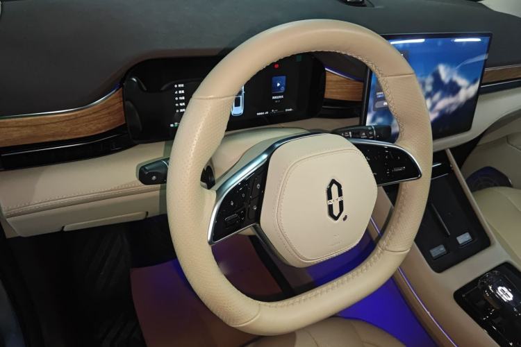 Used Hima AITO M7 2024 1.5T Intelligent Driving 4WD Max Edition 5 Seats
