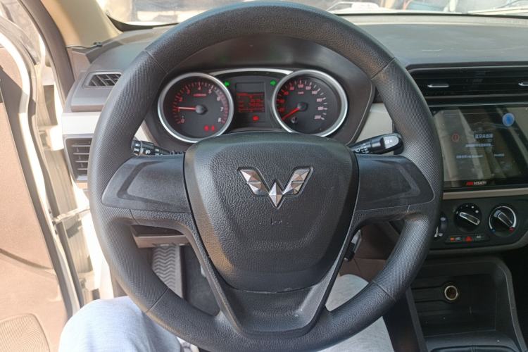 Used Wuling Hongguang 2019 1.5L S Standard Version China VI LAR