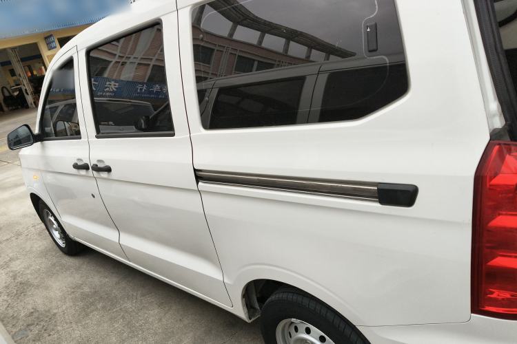 Used Wuling Hongguang V 2022 1.5L Jingqu Version Hydraulic Power Steering LAR
