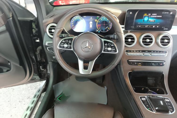 Used Mercedes-Benz GLC 2020 GLC 300 L 4MATIC Dynamic Edition

