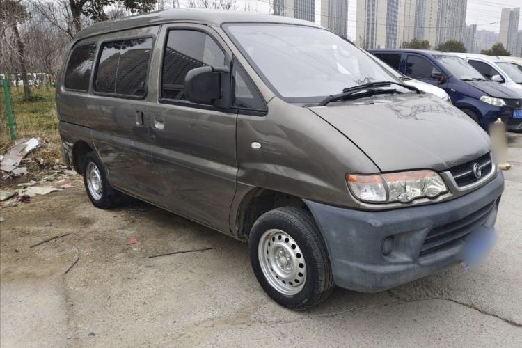 Used FORTHING Lingzhi 2015 V3 1.5L 5-Seater Special Offer Model
