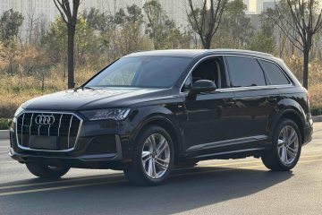 Used Audi Q7 2023 45 TFSI quattro S line Sport model