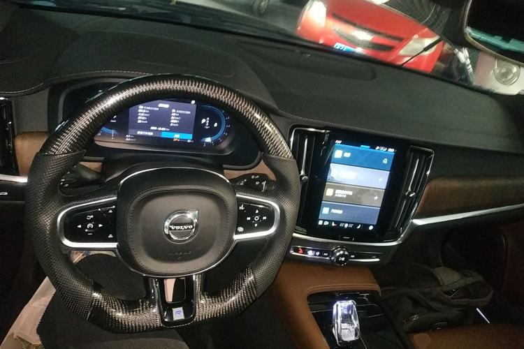 Used Volvo S90 2025 B5 Zhiyuan Luxury Edition
