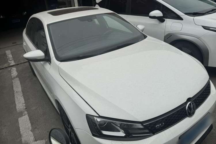 Used Volkswagen Sagitar 2013 2.0 TSI GLI
