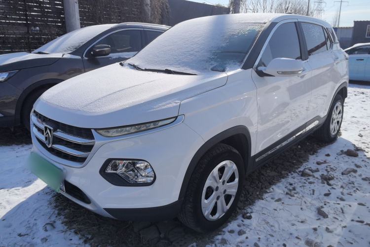 Used Baojun 510 2017 1.5L manual Comfort trim