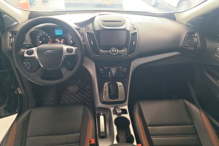 Used Ford Kuga 2015 1.5L GTDi Two-Wheel-Drive Comfort Model
