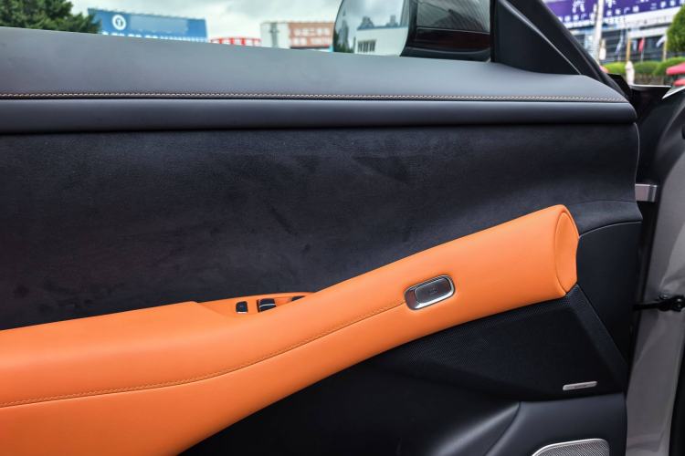 Used  YU7 2025 Ultra-Long Range High-Performance All-Wheel-Drive Max Edition
