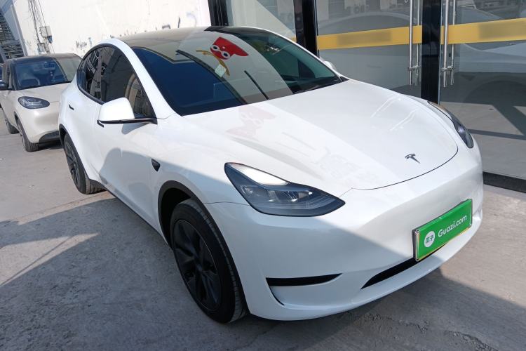 Used Tesla Model Y 2024 Rear-Wheel-Drive Version
