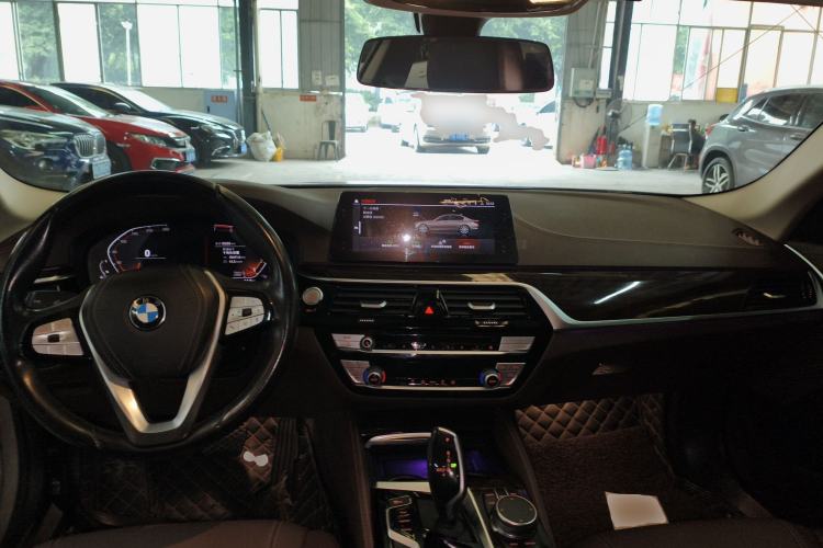 Used BMW 5 Series 2020 525Li Luxury Package