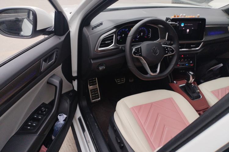 Used Volkswagen T-ROC 2025 300TSI DSG Two-Wheel Drive Chen Guang Edition