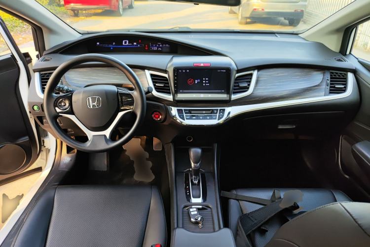 Used Honda Jade 2017 1.8L automatic Comfort version 5 seats