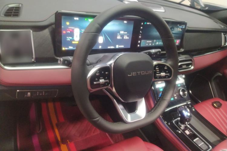 Used Jetour X70 PLUS 2025 1.5T Ultimate Edition 5-Seater