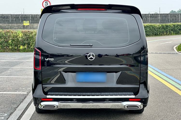 Used Mercedes-Benz Vito 2023 2.0T Elite Version 7 Seats