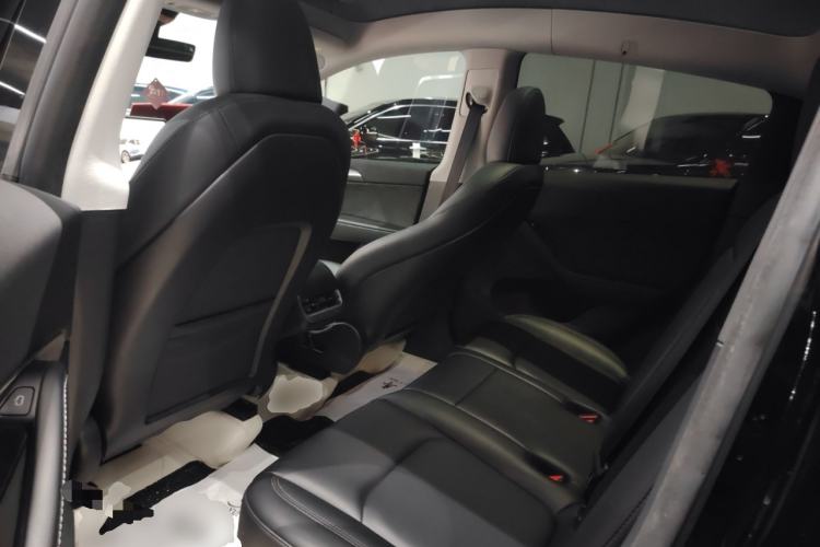 Used Tesla Model Y 2023 Rear-Wheel-Drive Version