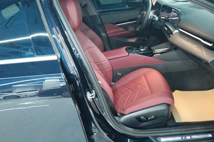 Used BMW 5 Series 2024 525Li M Sport Package
