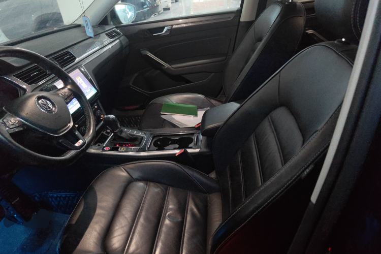 Used Volkswagen Passat 2017 330TSI DSG Luxury Edition