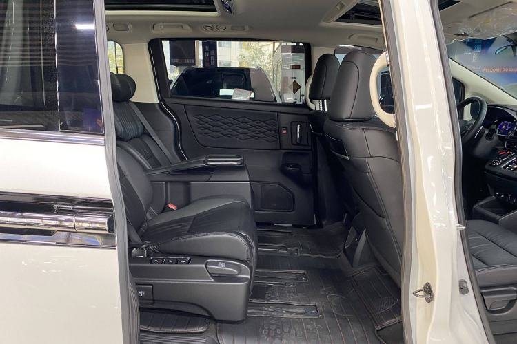 Used Honda Elysion 2022 2.0L eHEV Luxury Edition