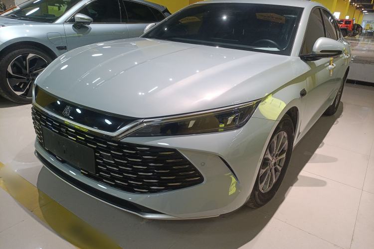 Used BYD Qin L 2025 DM-i Smart Drive 80KM Leading Model