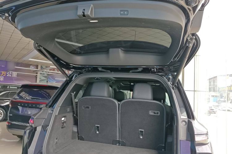 Used Li Auto L9 2024 Ultra Model
