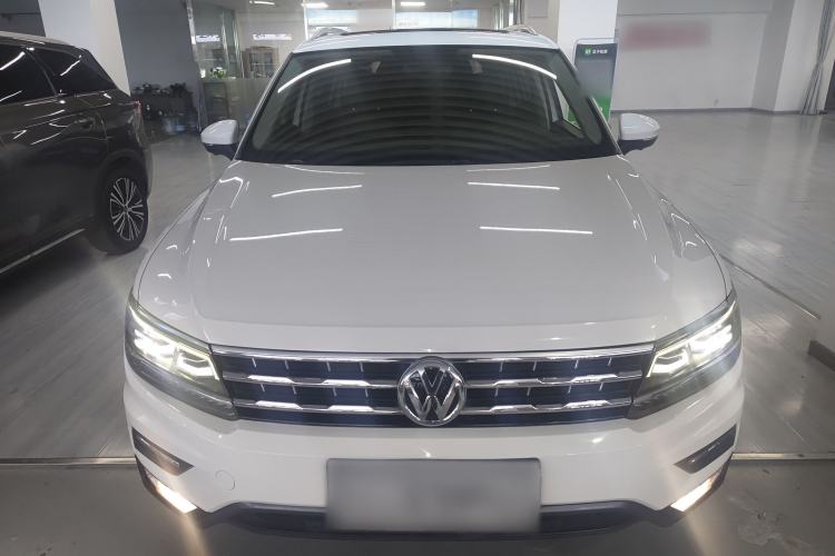 Used Volkswagen Tiguan L 2017 330TSI Automatic Two-Wheel Drive Flagship Edition
