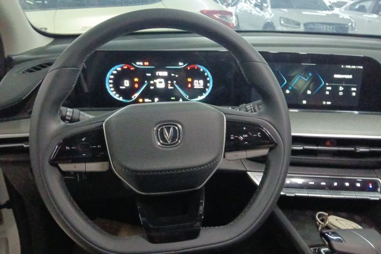 Used Changan Eado 2024 PLUS Blue Whale NE 1.4T GDI DCT High-Energy Edition